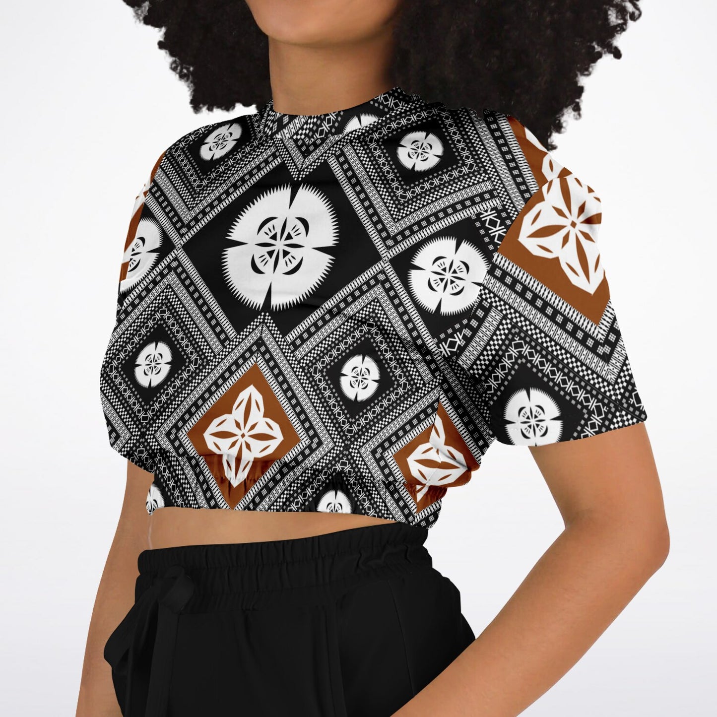 Fiji Masi  Short Sleeve Crop Top 2