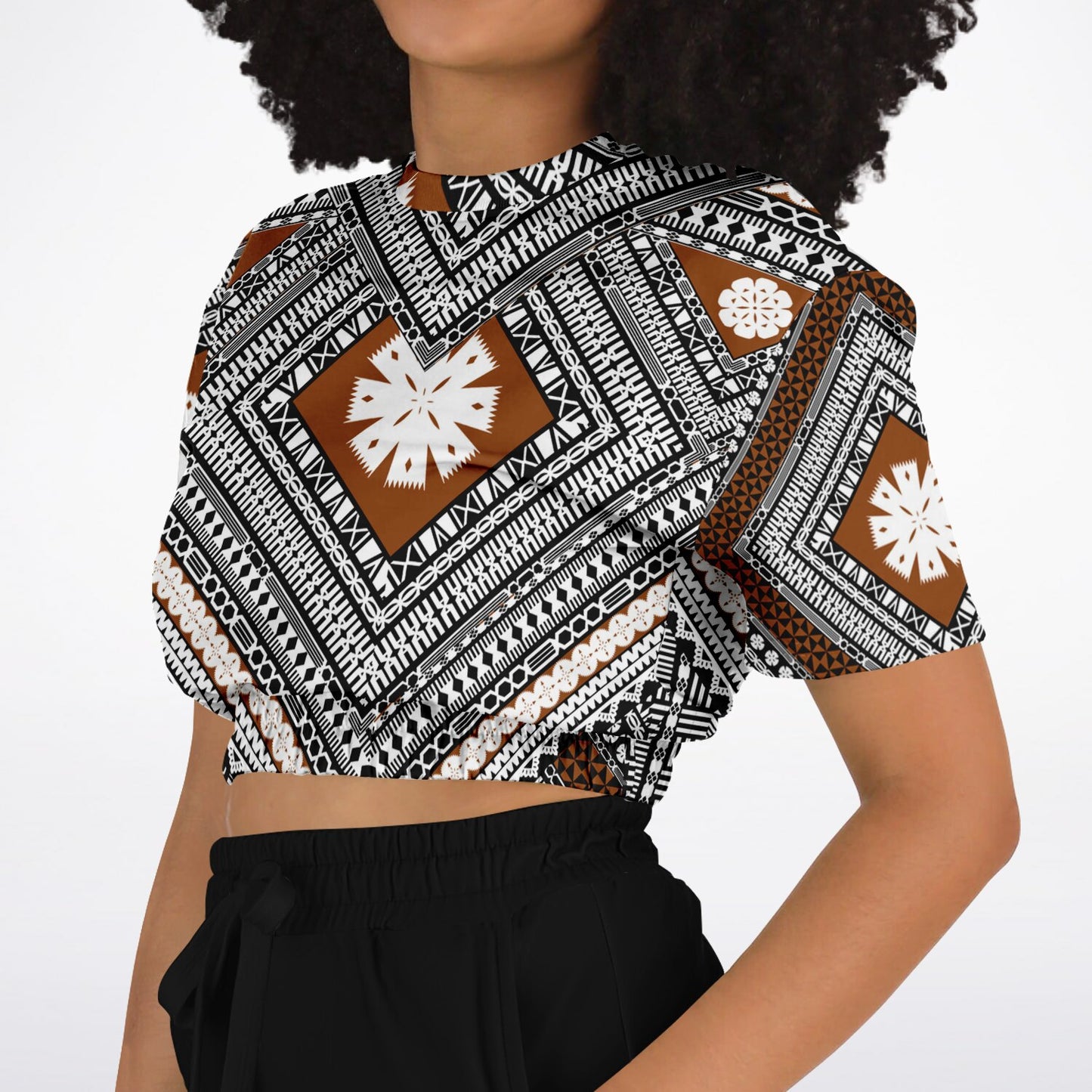 Fiji Masi  Short Sleeve Crop Top 1