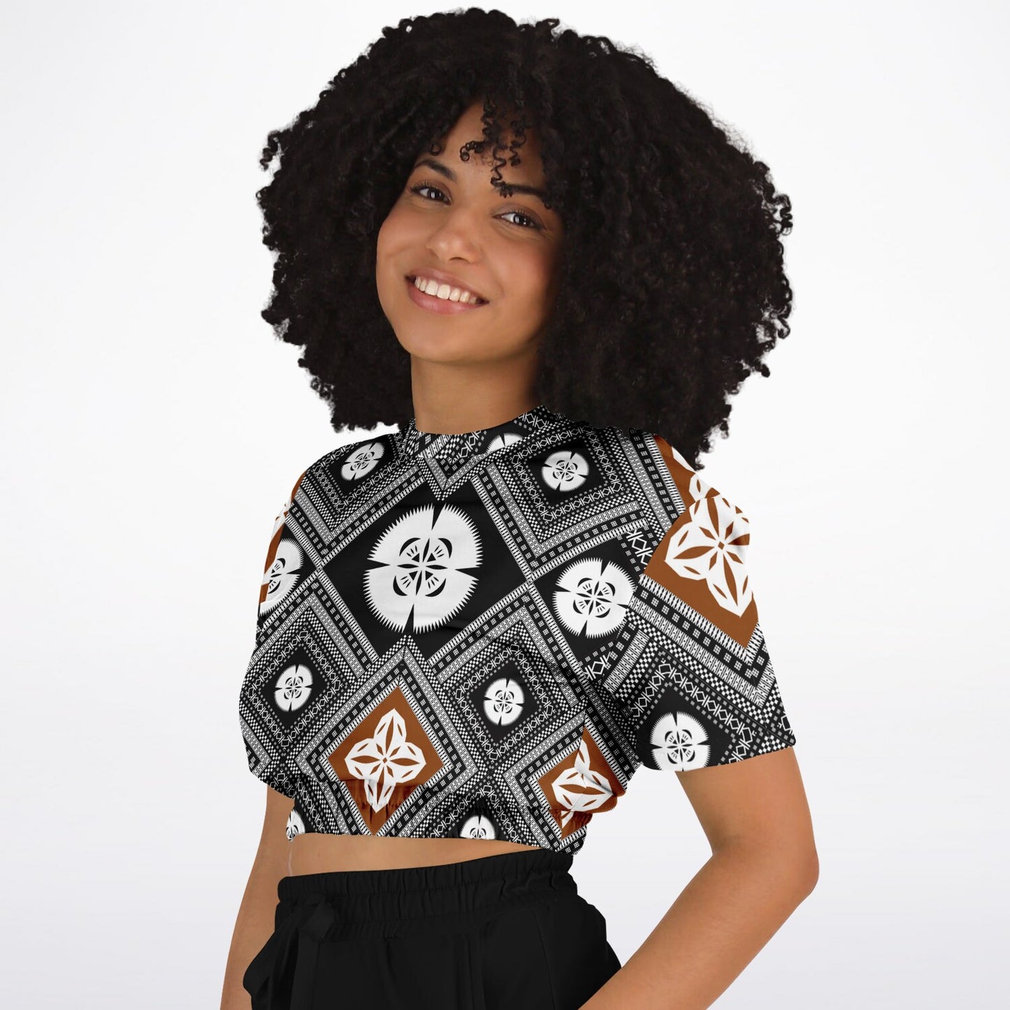 Fiji Masi  Short Sleeve Crop Top 2